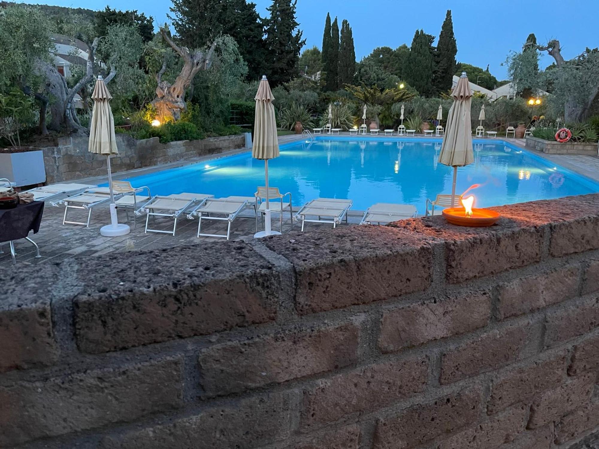 Residence Solemaremma Кастильоне дела Пеская Екстериор снимка