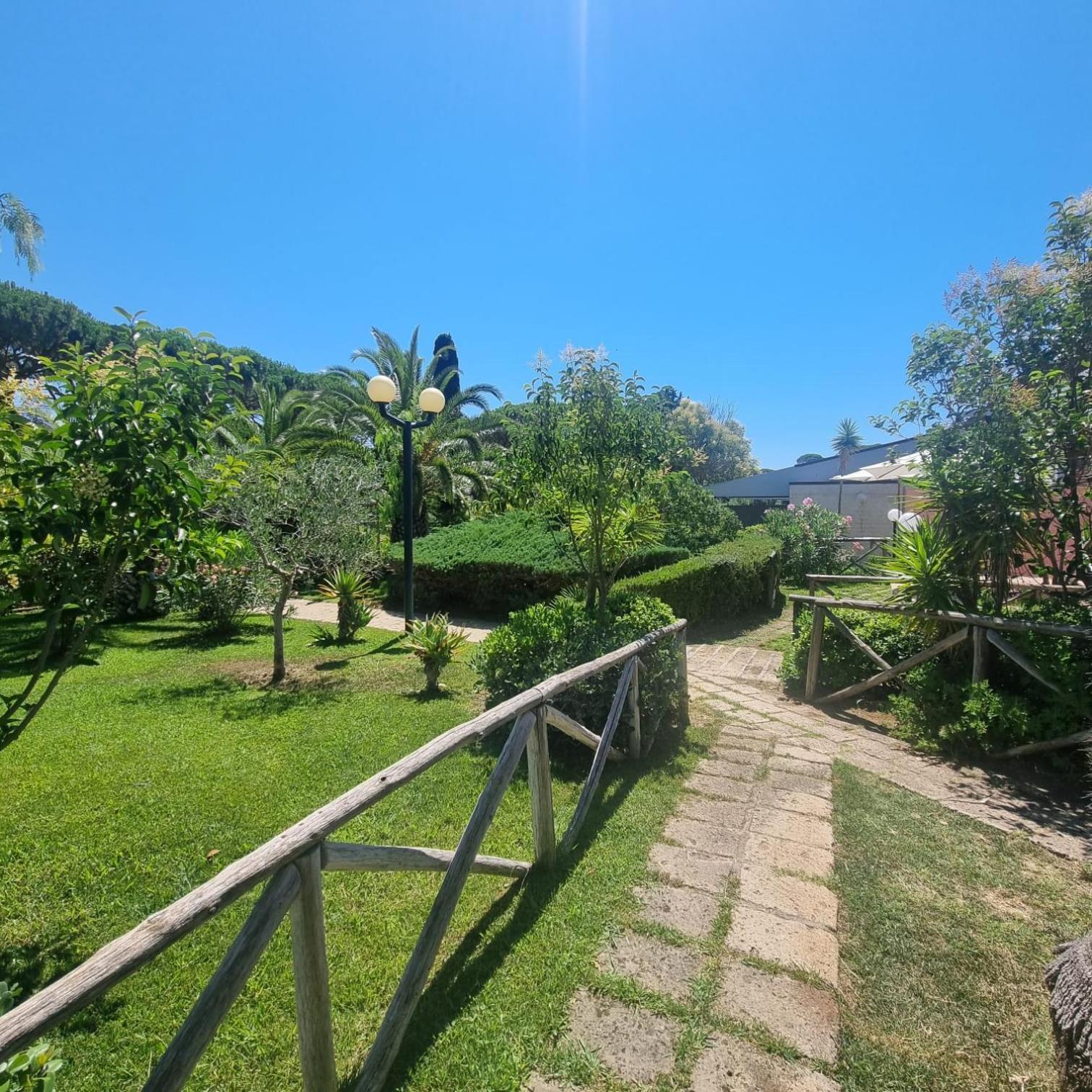 Residence Solemaremma Кастильоне дела Пеская Екстериор снимка